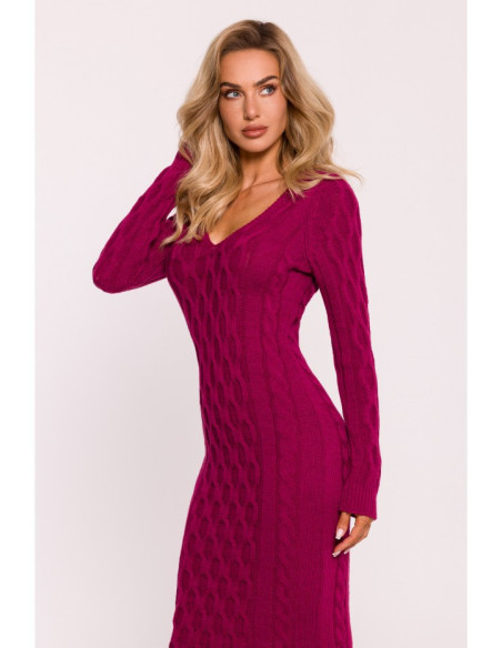 M824 Megztinė suknelė su V formos iškirpte - rožinė