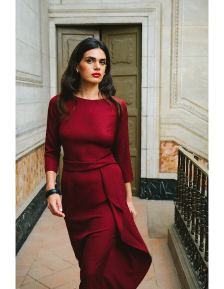 S425 Sukienka z falbaną - bordowa