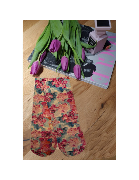 Magnetis moteriškos kojinės su likra