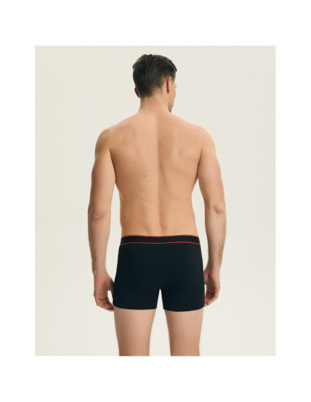 Henderson kelnaitės