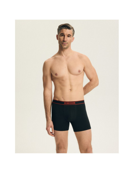 Henderson kelnaitės